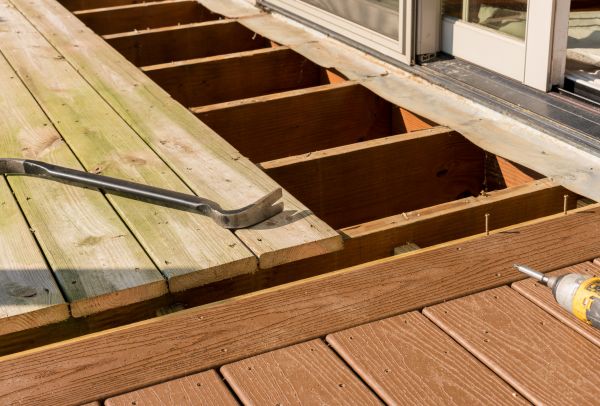 Old Deck Repair in Schaumburg